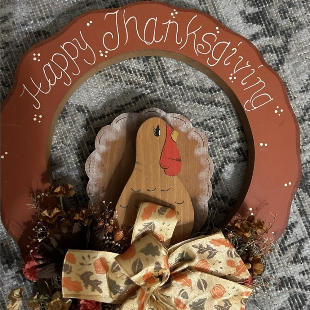 Festive Wooden Thanksgiving Wreath with Turkey Design
